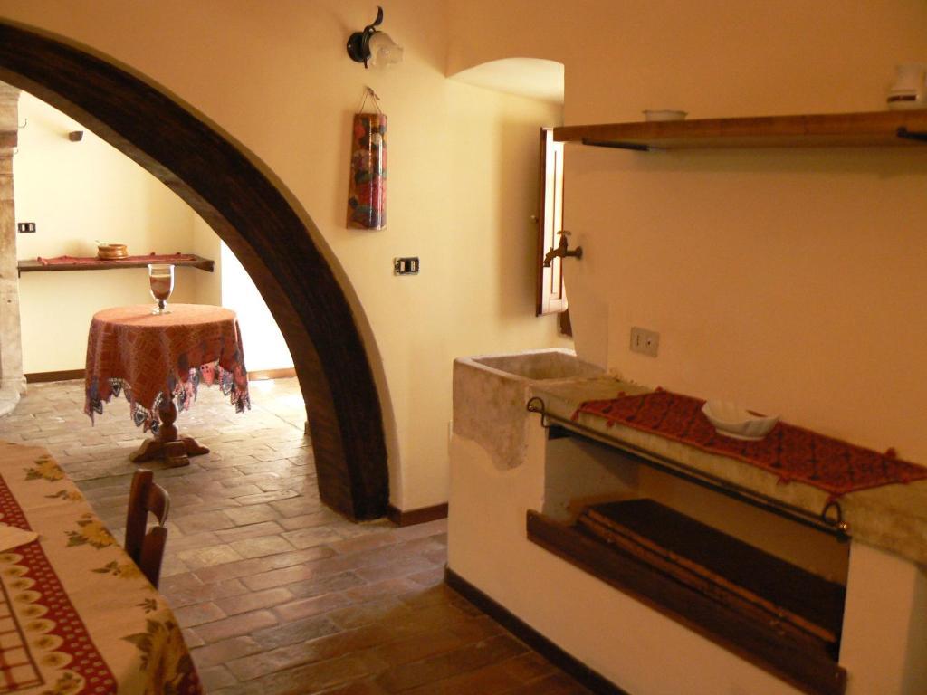 Residence Il Palazzo Santo Stefano Di Sessanio Δωμάτιο φωτογραφία