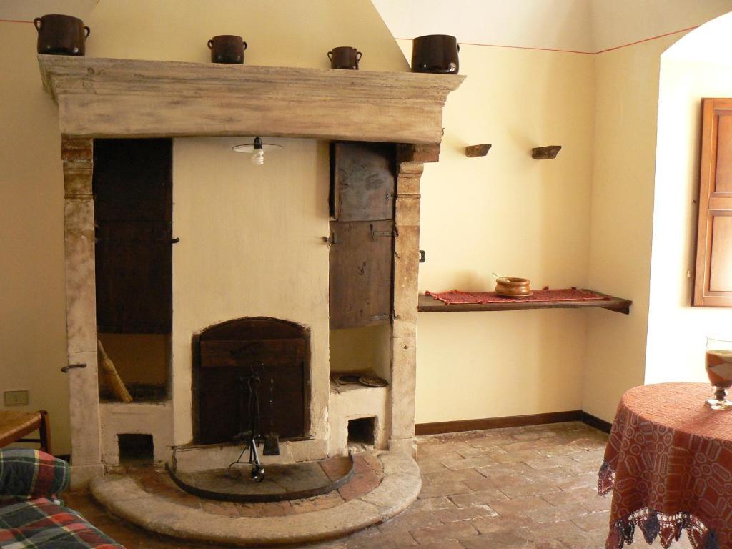 Residence Il Palazzo Santo Stefano Di Sessanio Δωμάτιο φωτογραφία