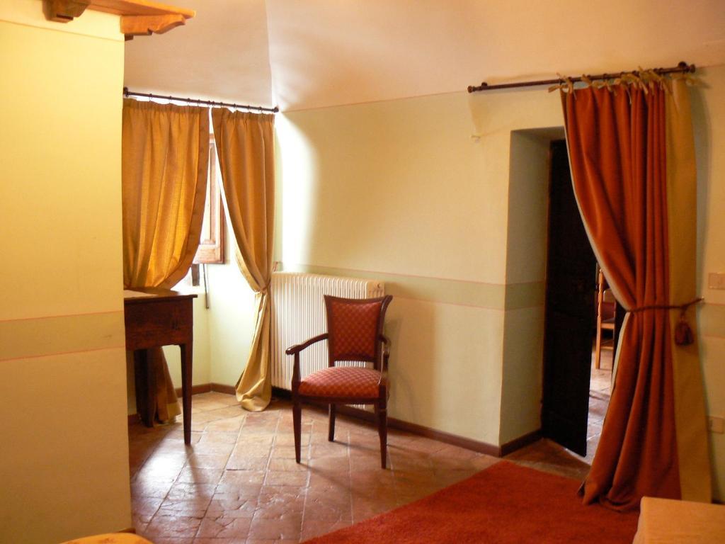 Residence Il Palazzo Santo Stefano Di Sessanio Δωμάτιο φωτογραφία